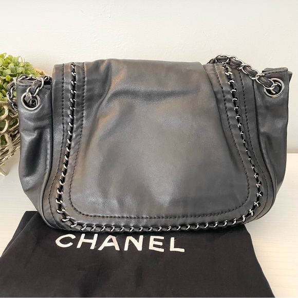 Chanel Chain Calfskin Luxe Ligne Accordion Flap Bag - Picture 13 of 16
